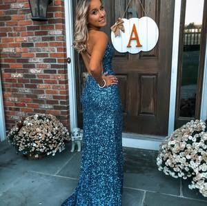 Meet your Posher, Julka